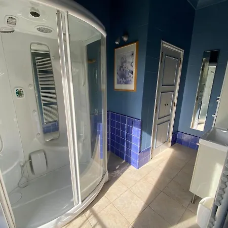 Le Colombier D'antan 300 M2 Avec Piscine Couverte Chauffée Les Vans